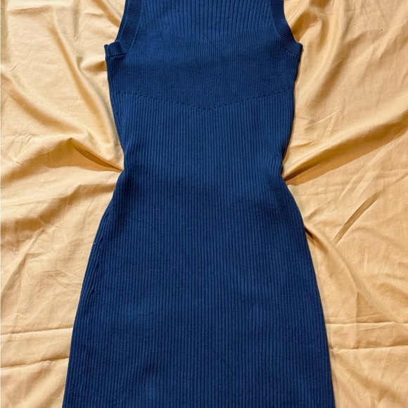 DYNAMITE Women’s Fitted Mini Dress - Picture 8 of 8